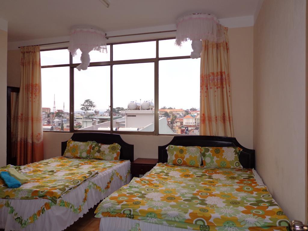 Phuong Tung Hotel Dalat Luaran gambar