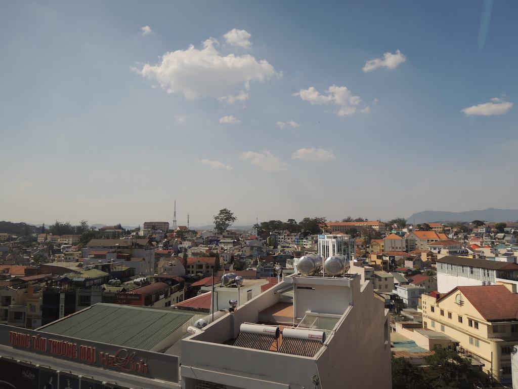 Phuong Tung Hotel Dalat Luaran gambar