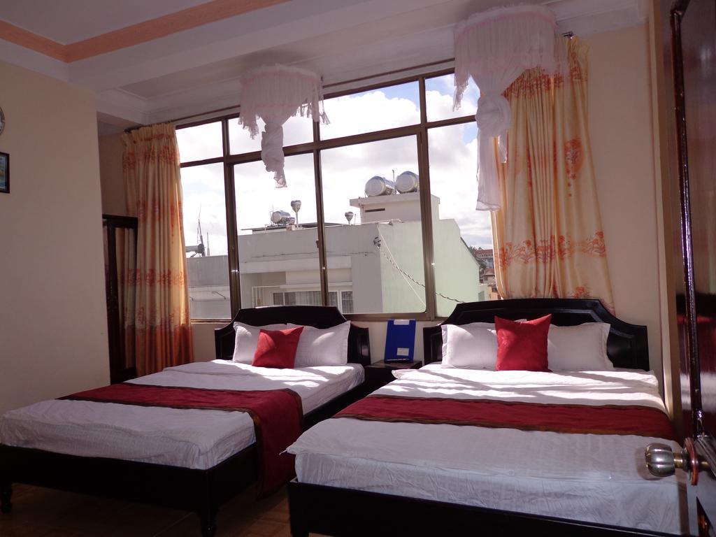 Phuong Tung Hotel Dalat Luaran gambar